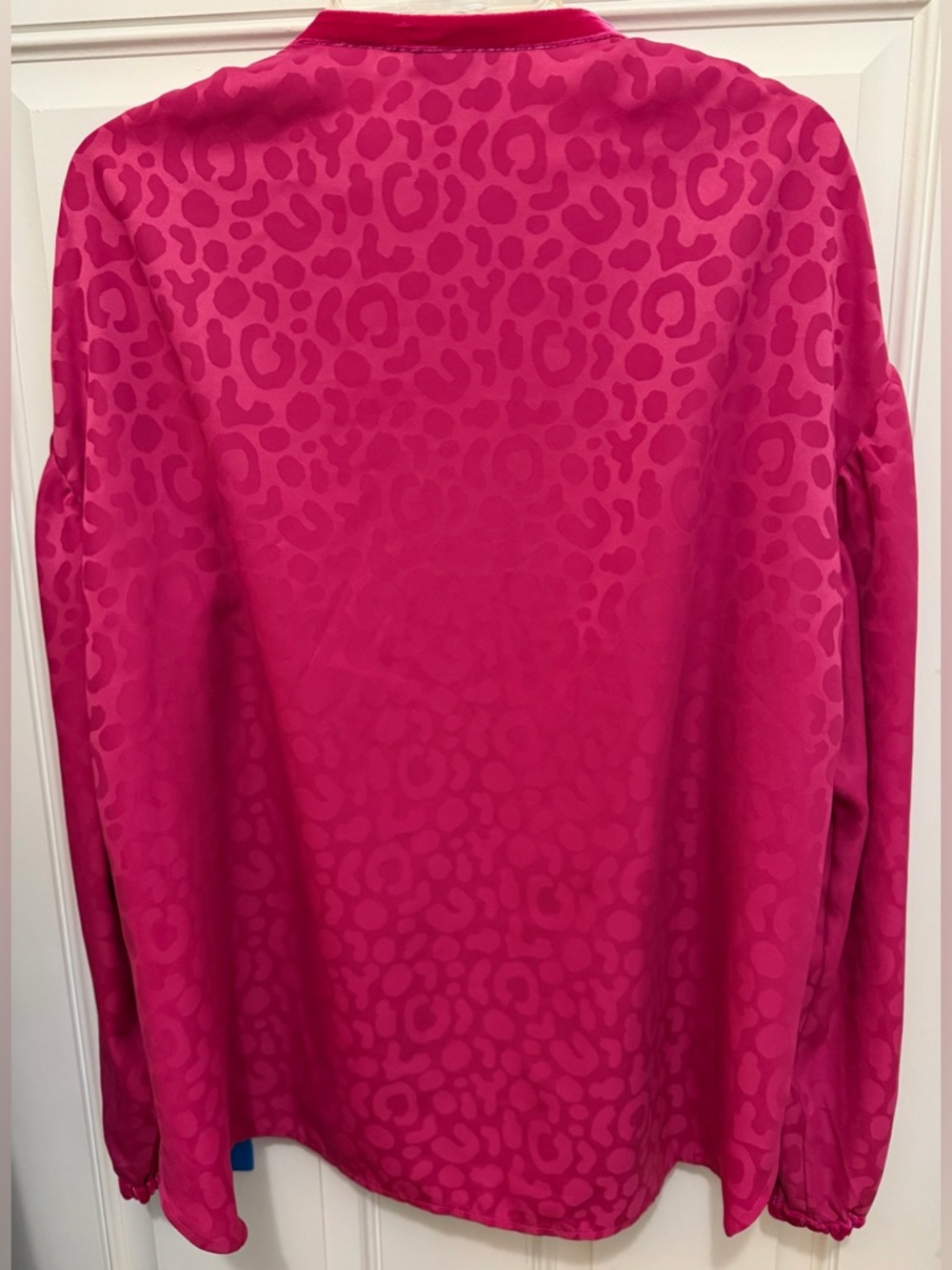 Emily McCarthy Hot Pink Animal Jacquard Blouse - Picture 4 of 4